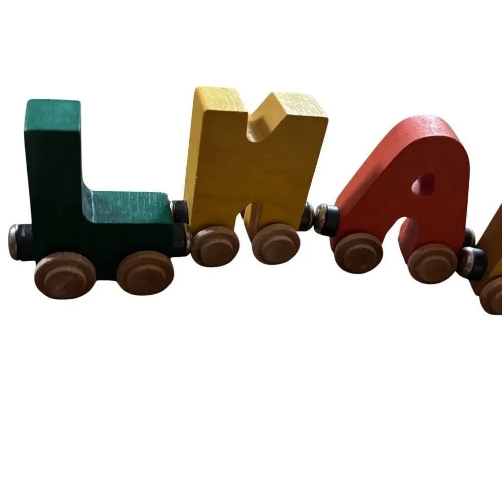 7 NameTrains Maple Landmark Letters